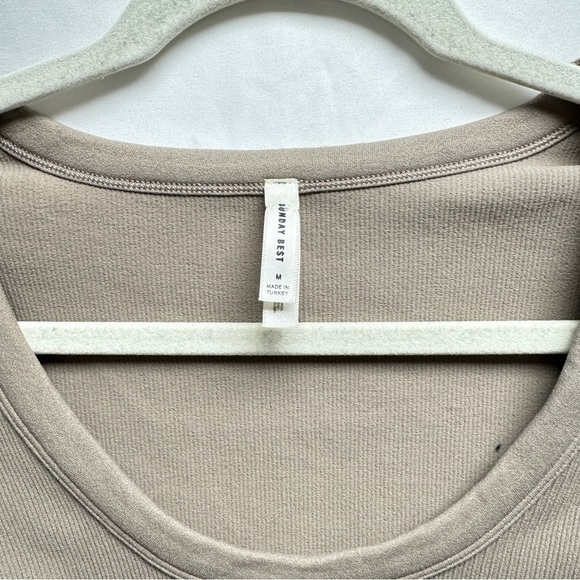 Sunday best Aritzia ribbed contour bodysuit size medium - Picture 6 of 7